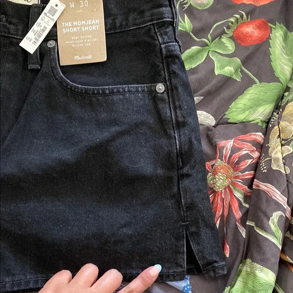 Madewell The Mom Jean Shorts in Kelsey Wash Slide Slit Edition 🆕 - Picture 3 of 5